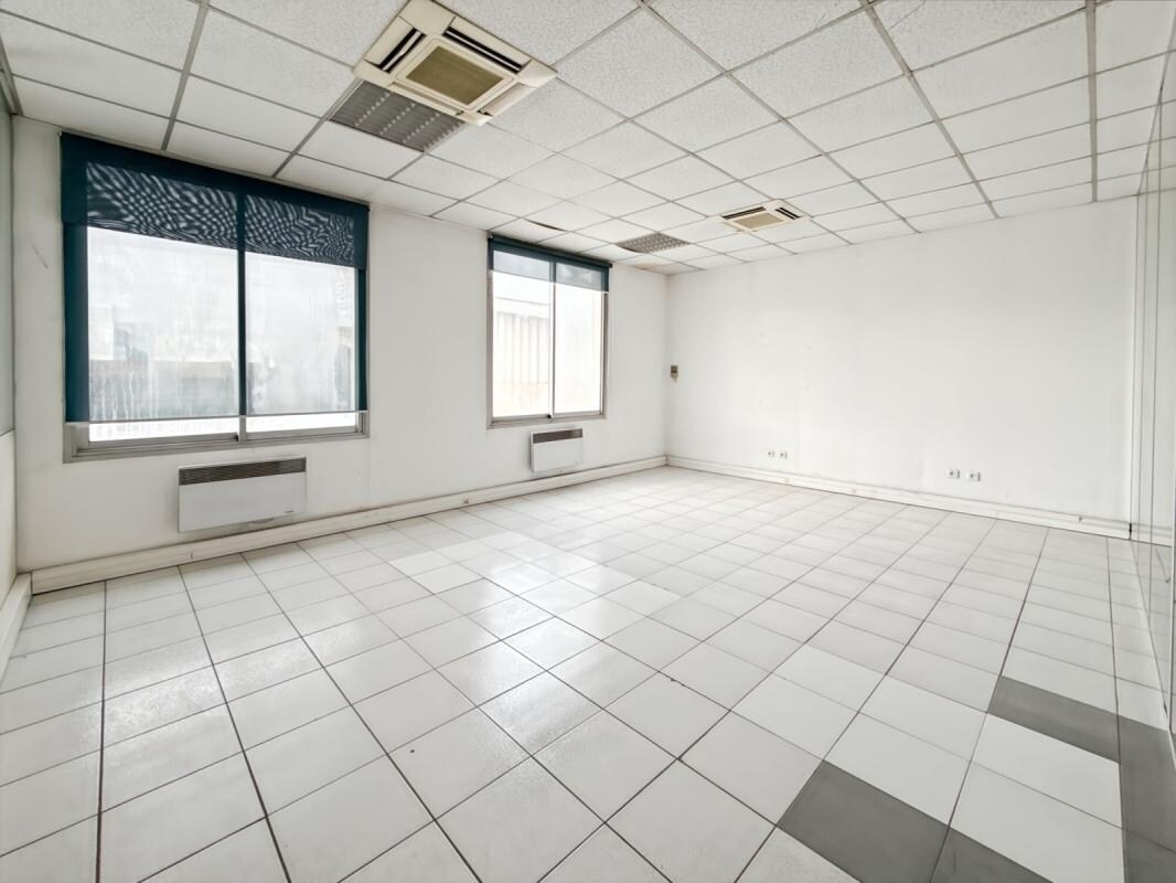 151 Boulevard Danielle Casanova, Marseille à louer Photo intérieure– Image 1 sur 15