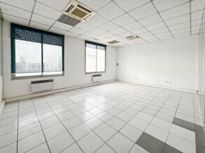 151 Boulevard Danielle Casanova, Marseille à louer Photo intérieure– Image 1 sur 15
