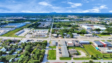 1027 Aldine Bender Rd, Houston, TX à louer Photo intérieure– Image 2 sur 27