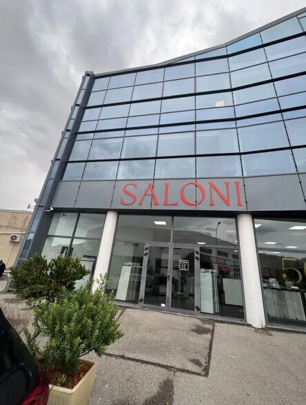 Bureau dans Aubagne à louer - Photo de l’immeuble – Image 2 sur 15