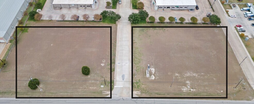 I-35 Lots for Sale portefeuille de 2 biens à vendre sur LoopNet.fr - Photo de l’immeuble – Image 2 sur 3
