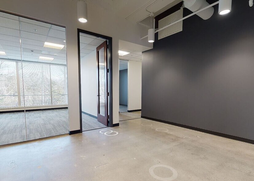 2500 Northwinds Pky, Alpharetta, GA à louer - Numérisation 3D Matterport – Image 3 sur 17