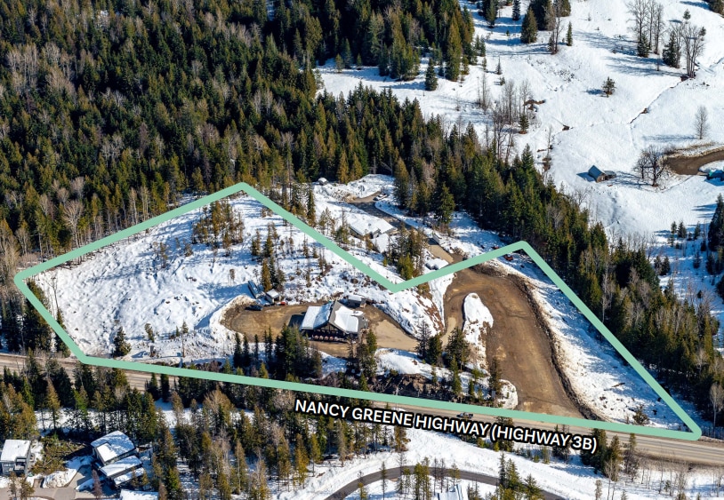 3052 Nancy Greene Hwy, Rossland, BC à vendre - Aérien – Image 2 sur 3