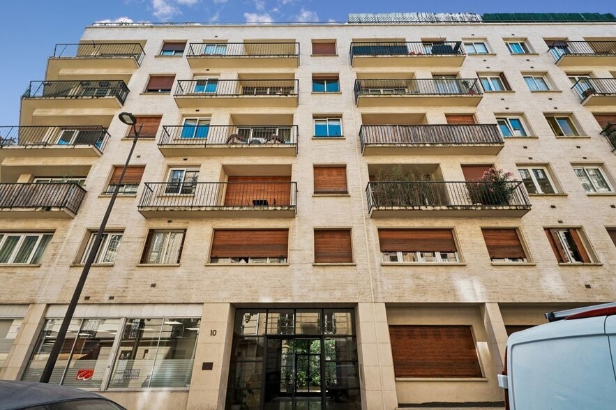 10 Rue Des Ternes, Paris à louer - Photo de l’immeuble – Image 1 sur 8