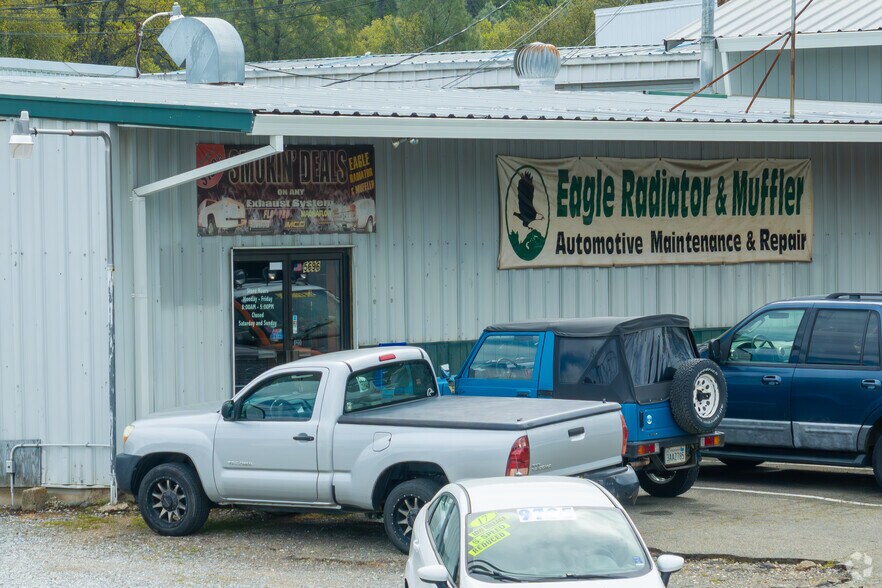 El Dorado Industrial Plaza portefeuille de 3 biens à vendre sur LoopNet.fr - Photo principale – Image 1 sur 21