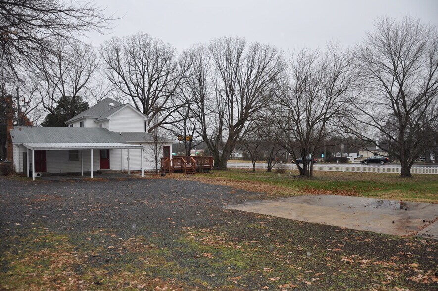 9292 Old Dumfries Rd, Catlett, VA à vendre - Photo de l’immeuble – Image 3 sur 7