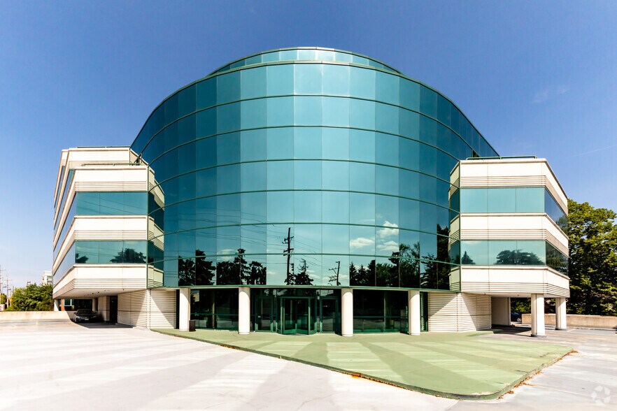 17W220 22nd St, Oakbrook Terrace, IL à louer - Photo de l’immeuble – Image 1 sur 6