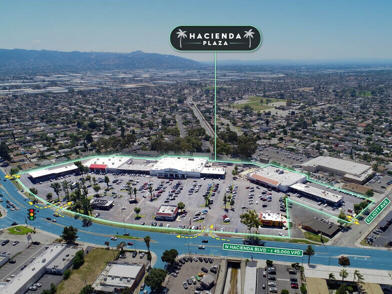 755-899 N Hacienda Blvd, La Puente, CA à louer - Photo de l’immeuble – Image 1 sur 5