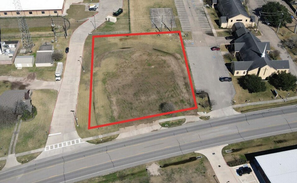 12500 Walden Rd, Montgomery, TX à vendre - Photo de l’immeuble – Image 1 sur 1