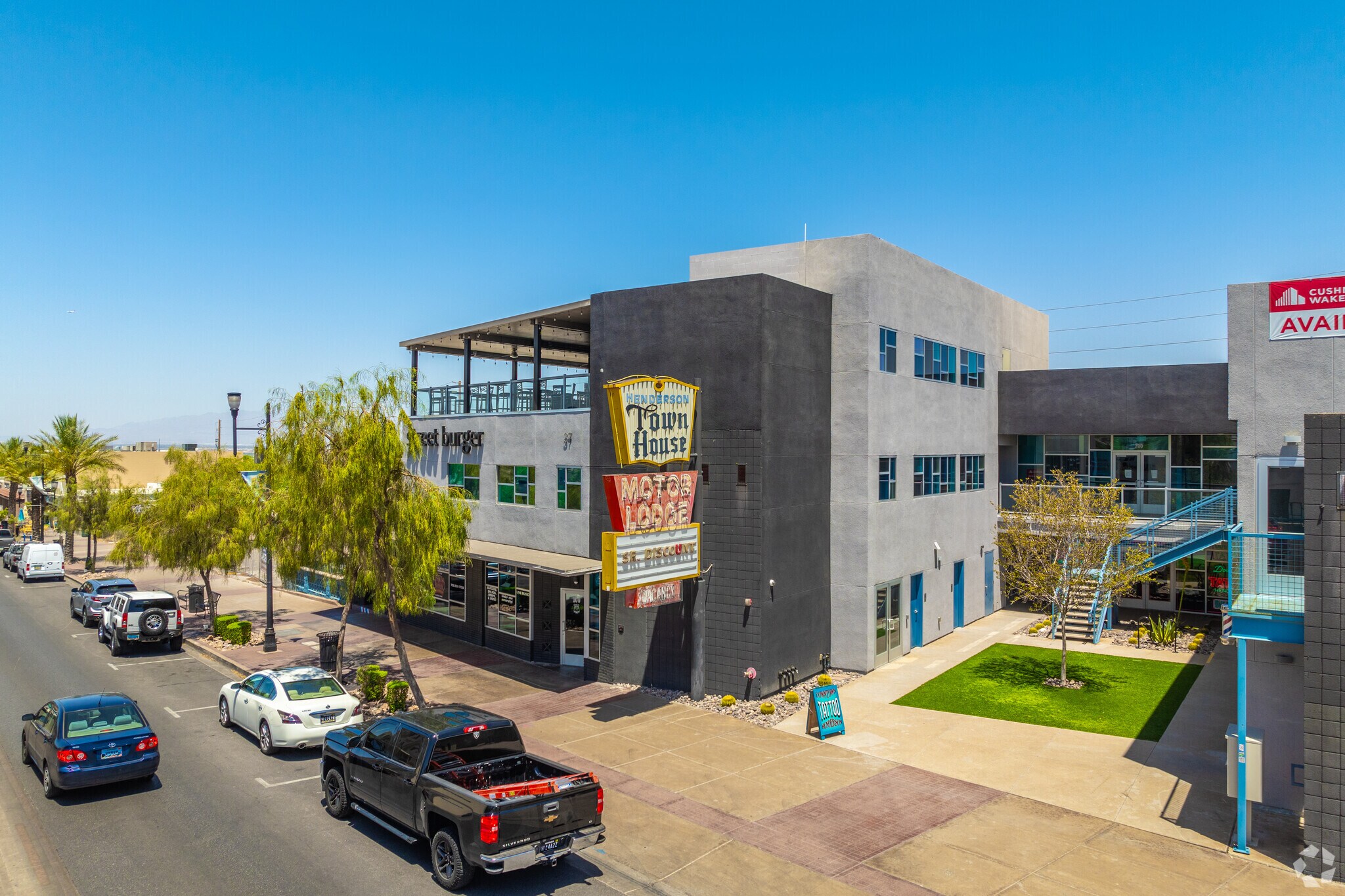 37 S Water St, Henderson, NV à louer Photo principale– Image 1 sur 39