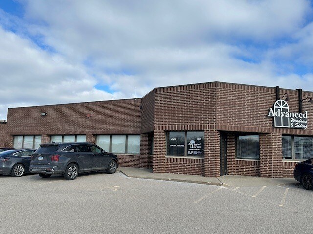 305-317 Oswalt Ave, Batavia, IL à louer Photo intérieure– Image 1 sur 12