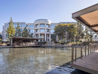 Plus de détails pour 4435 Eastgate Mall, San Diego, CA - Bureau à louer