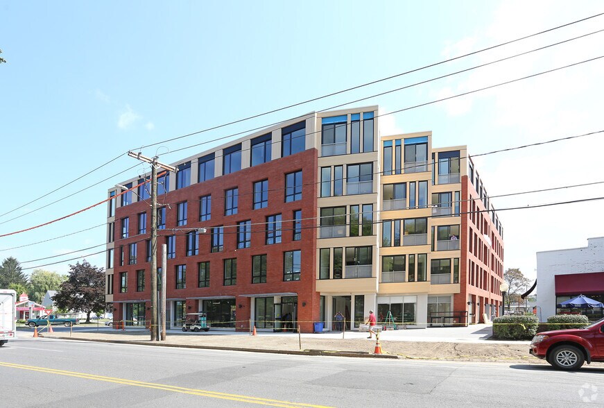 57 E Pleasant St, Amherst, MA à louer - Photo de l’immeuble – Image 3 sur 13