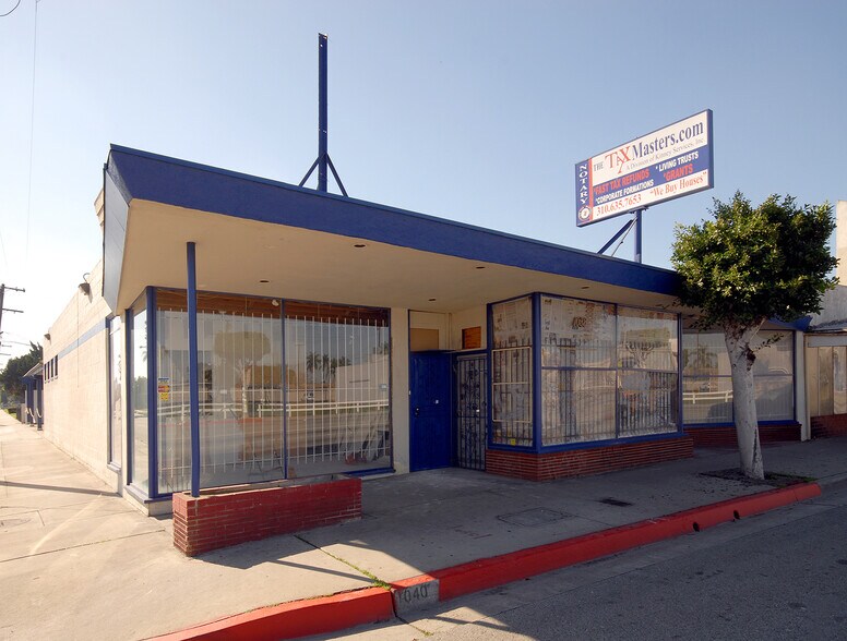 Retail/Office Property With Parking portefeuille de 2 biens à vendre sur LoopNet.fr - Photo de l’immeuble – Image 3 sur 15