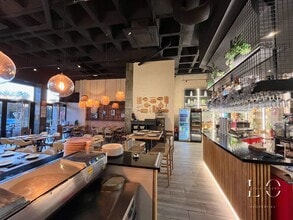 Local commercial dans Majadahonda, Madrid à louer Plan d’étage– Image 1 sur 10