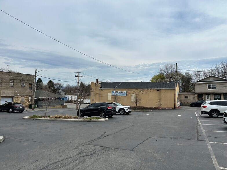 1031 Price St, Scranton, PA à vendre - Photo de l’immeuble – Image 3 sur 29