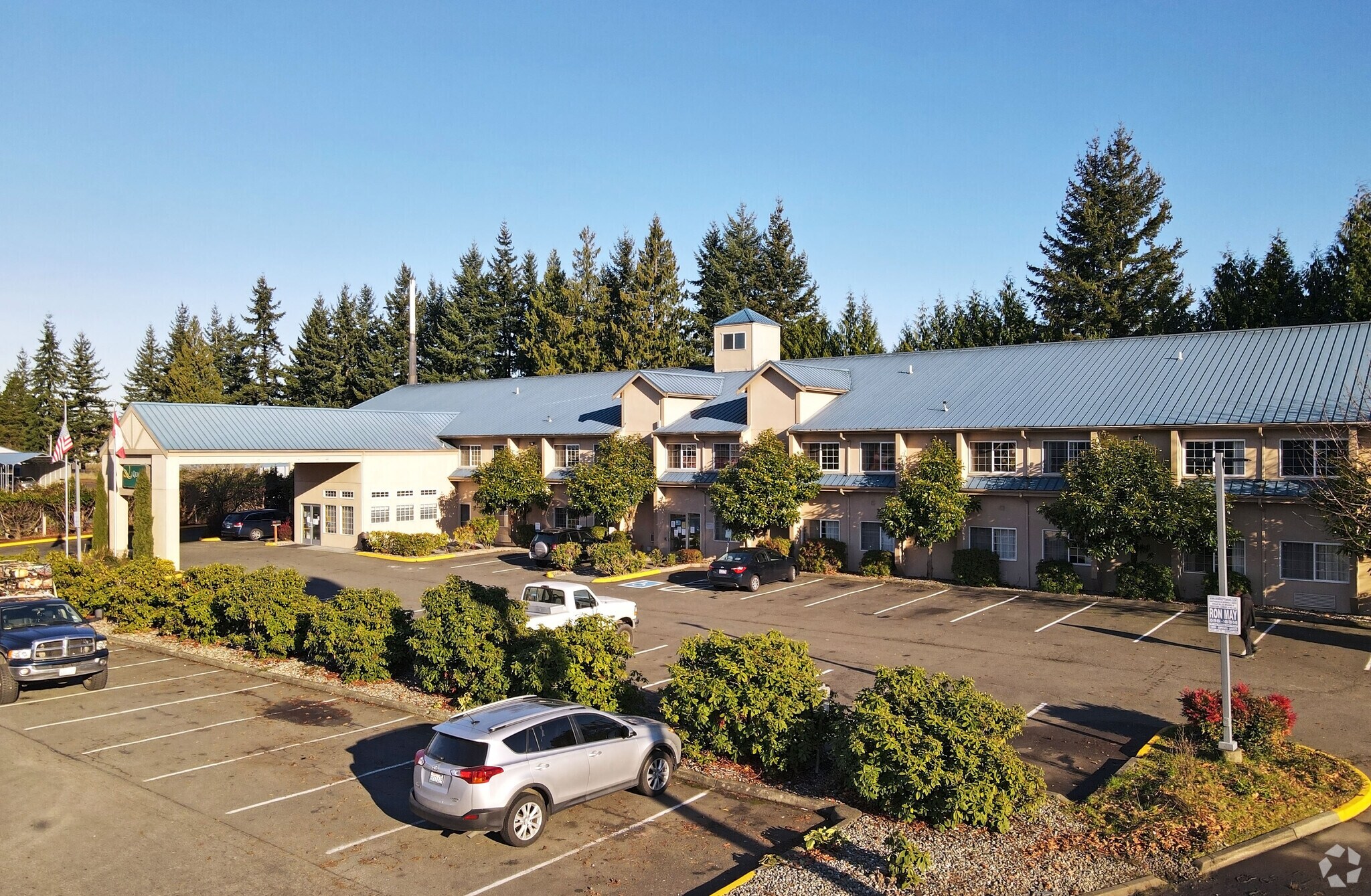 6311 33rd Ave NE, Marysville, WA à vendre Photo principale– Image 1 sur 6
