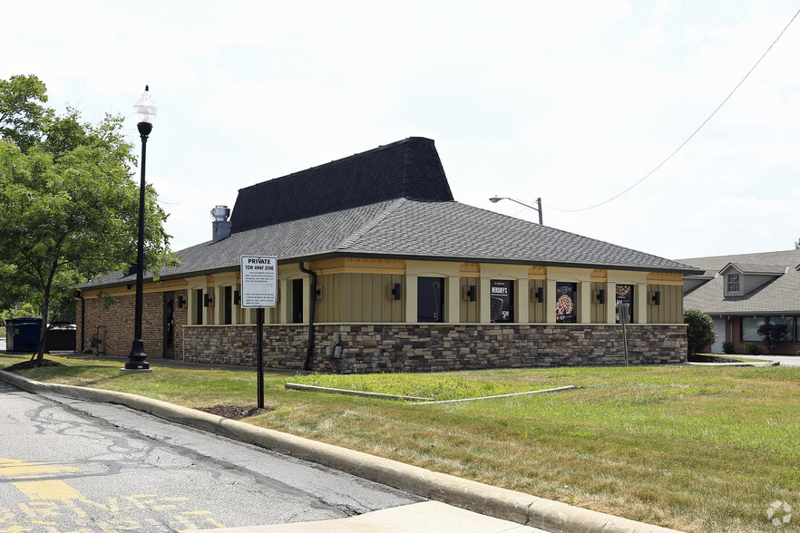 18055 Bagley Rd, Middleburg Heights, OH à vendre - Photo de l’immeuble – Image 3 sur 4