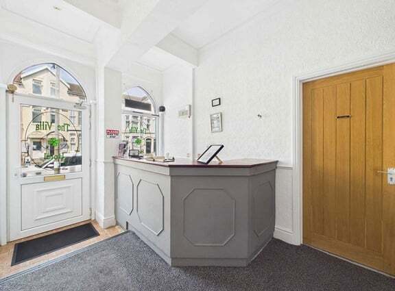 9-11 Withnell Rd, Blackpool à vendre - Photo intérieure – Image 2 sur 16
