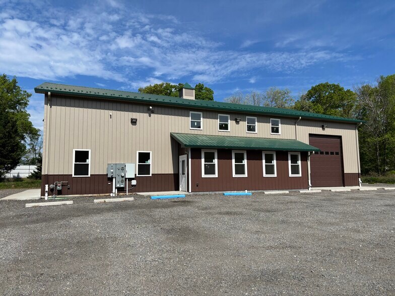 875 W Pulaski Hwy, Elkton, MD à louer - Photo de l’immeuble – Image 2 sur 20