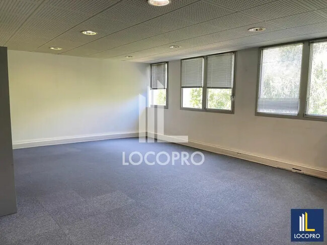 Plus de détails pour Bureau à louer