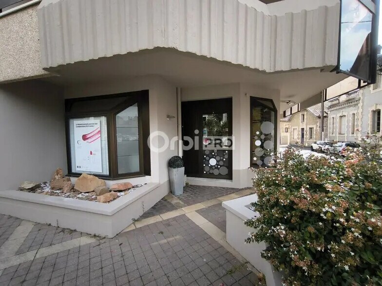 Local commercial dans Brive-la-Gaillarde à louer - Photo de l’immeuble – Image 2 sur 9