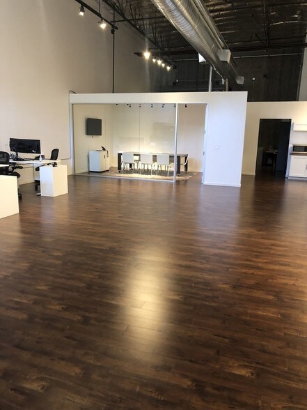 4314 Redwood Hwy, San Rafael, CA à louer - Photo de l’immeuble – Image 3 sur 36