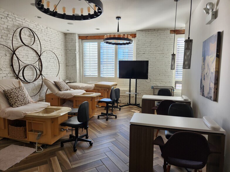 3337 N Southport Ave, Chicago, IL à vendre - Photo de l’immeuble – Image 3 sur 16