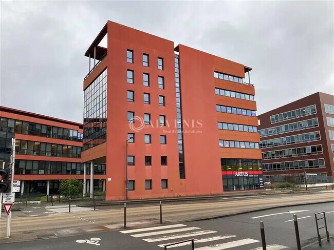 Plus de détails pour Bureau à vendre