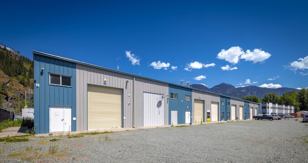 7341 Industrial Way, Pemberton, BC à vendre - Photo de l’immeuble – Image 2 sur 6
