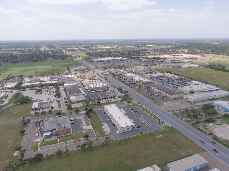 2500 W Trenton Rd, Edinburg, TX à louer - Photo de l’immeuble – Image 3 sur 4