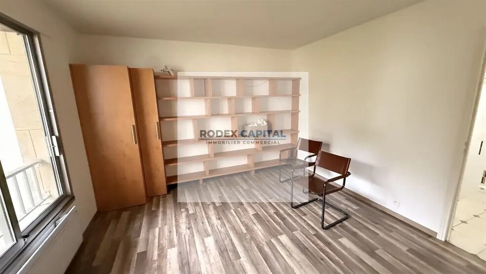 Bureau dans Paris à louer - Photo de l’immeuble – Image 2 sur 8