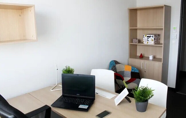 Plus de détails pour Bureau à louer