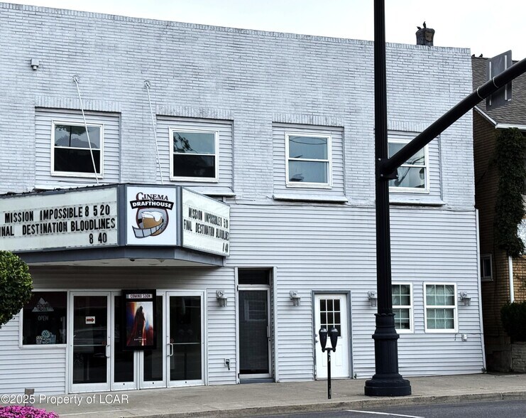29 W Broad St, West Hazleton, PA à vendre - Photo de l’immeuble – Image 1 sur 32