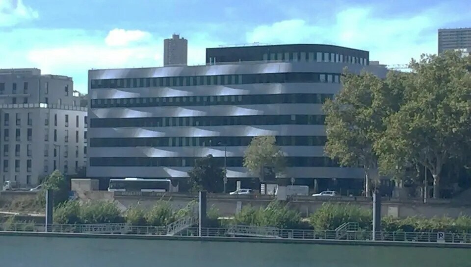 Bureau dans Lyon à louer - Photo de l’immeuble – Image 2 sur 11