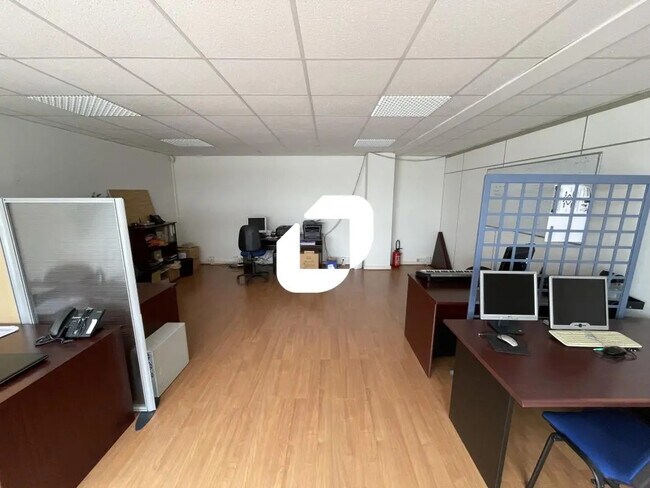 Plus de détails pour Bureau à vendre