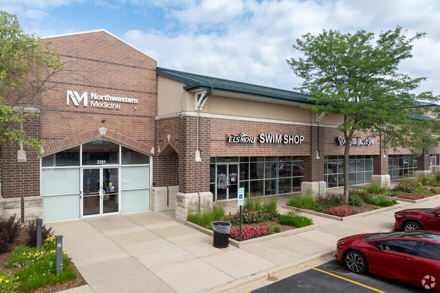 2301-2351 Willow Rd, Glenview, IL à vendre - Photo de l’immeuble – Image 3 sur 12