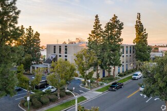 Plus de détails pour 1950 E 17th St, Santa Ana, CA - Bureau à louer