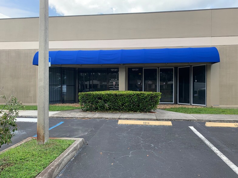 5301 N Nob Hill Rd, Sunrise, FL à louer - Photo de l’immeuble – Image 1 sur 5