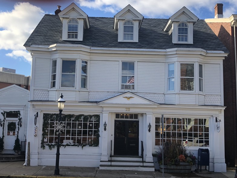 72 N Main St, Doylestown, PA à louer - Photo principale – Image 1 sur 31