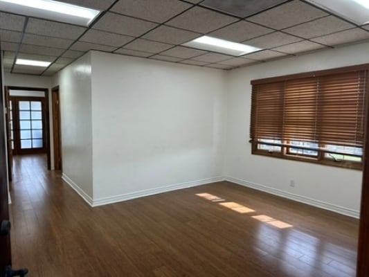 110 Civic Center Dr, Vista, CA 92084 - Lot 209 -  - Photo intérieure - Image 1 of 4