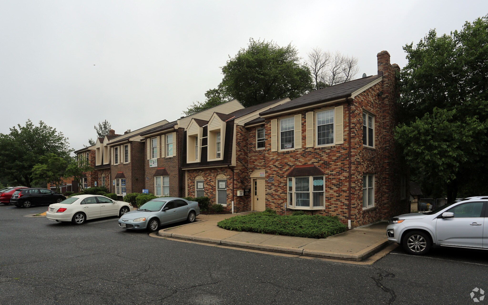 6505-6509 Old Branch Ave, Temple Hills, MD à louer Photo principale– Image 1 sur 6