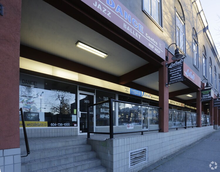 3661-3673 4th Av W, Vancouver, BC à louer - Photo de l’immeuble – Image 3 sur 4