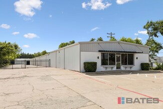 Plus de détails pour 1101 S Hampton Rd, DeSoto, TX - Industriel/Logistique à louer