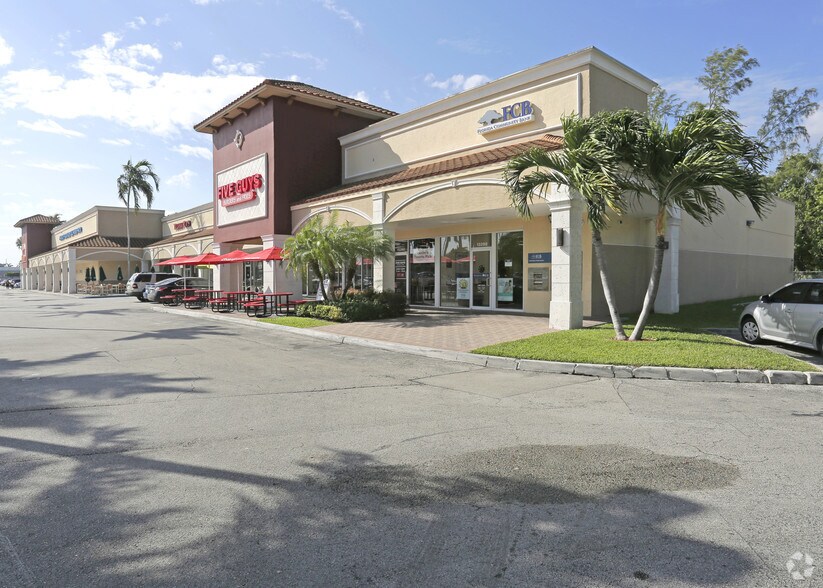 13130-13302 Biscayne Blvd, North Miami, FL à louer - Photo principale – Image 2 sur 15