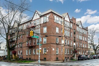 Plus de détails pour 3354 99th St, Flushing, NY - Logement à vendre