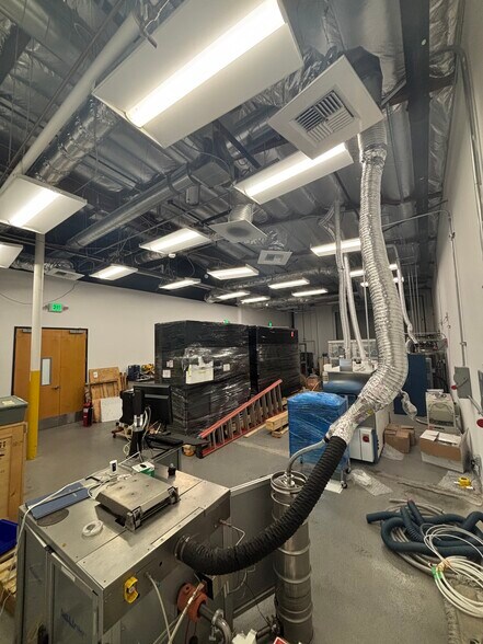 1325 E El Segundo Blvd, El Segundo, CA à louer - Photo intérieure – Image 3 sur 23