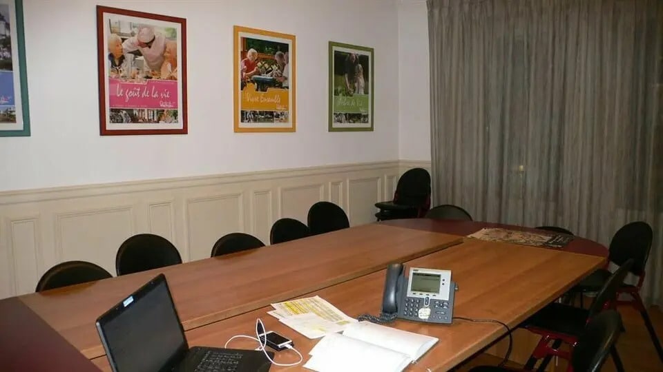 Bureau dans Paris à louer - Photo de l’immeuble – Image 2 sur 5