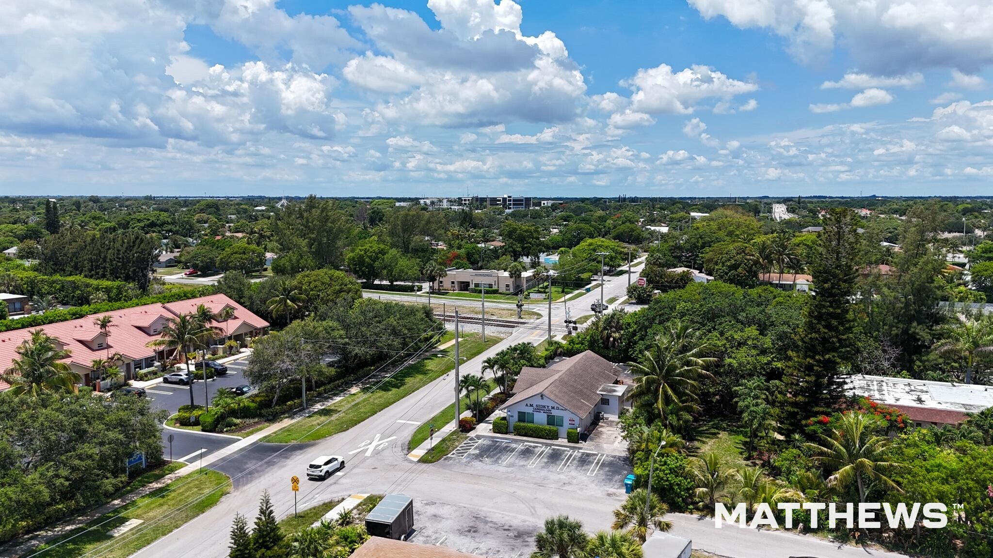 323 SE 23rd Ave, Boynton Beach, FL à vendre Photo de l’immeuble– Image 1 sur 4