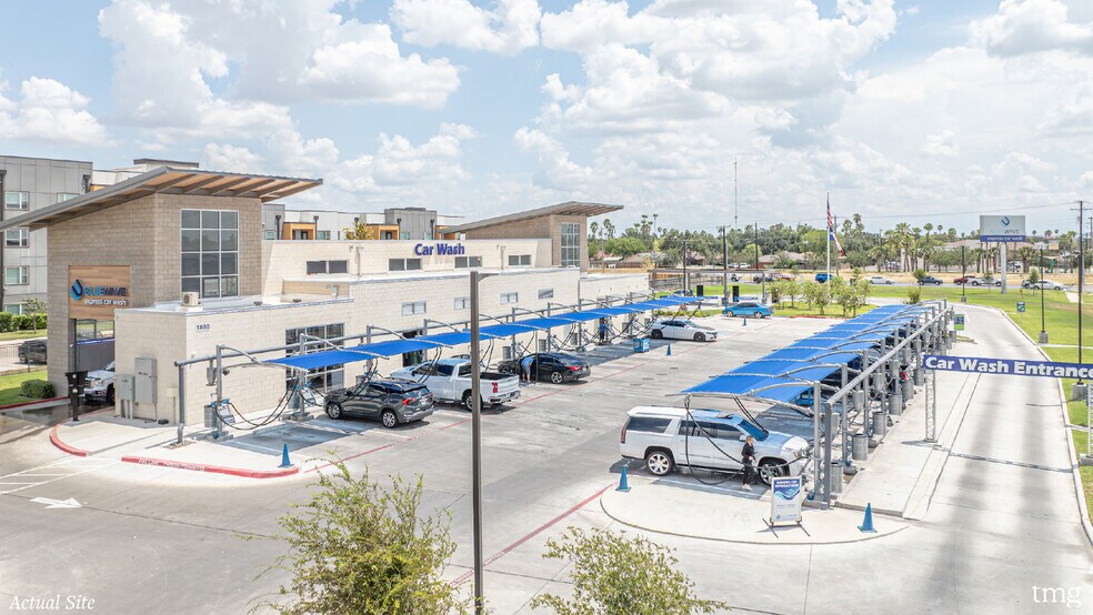 1800 W Dove Ave, McAllen, TX à vendre - Photo de l’immeuble – Image 3 sur 7